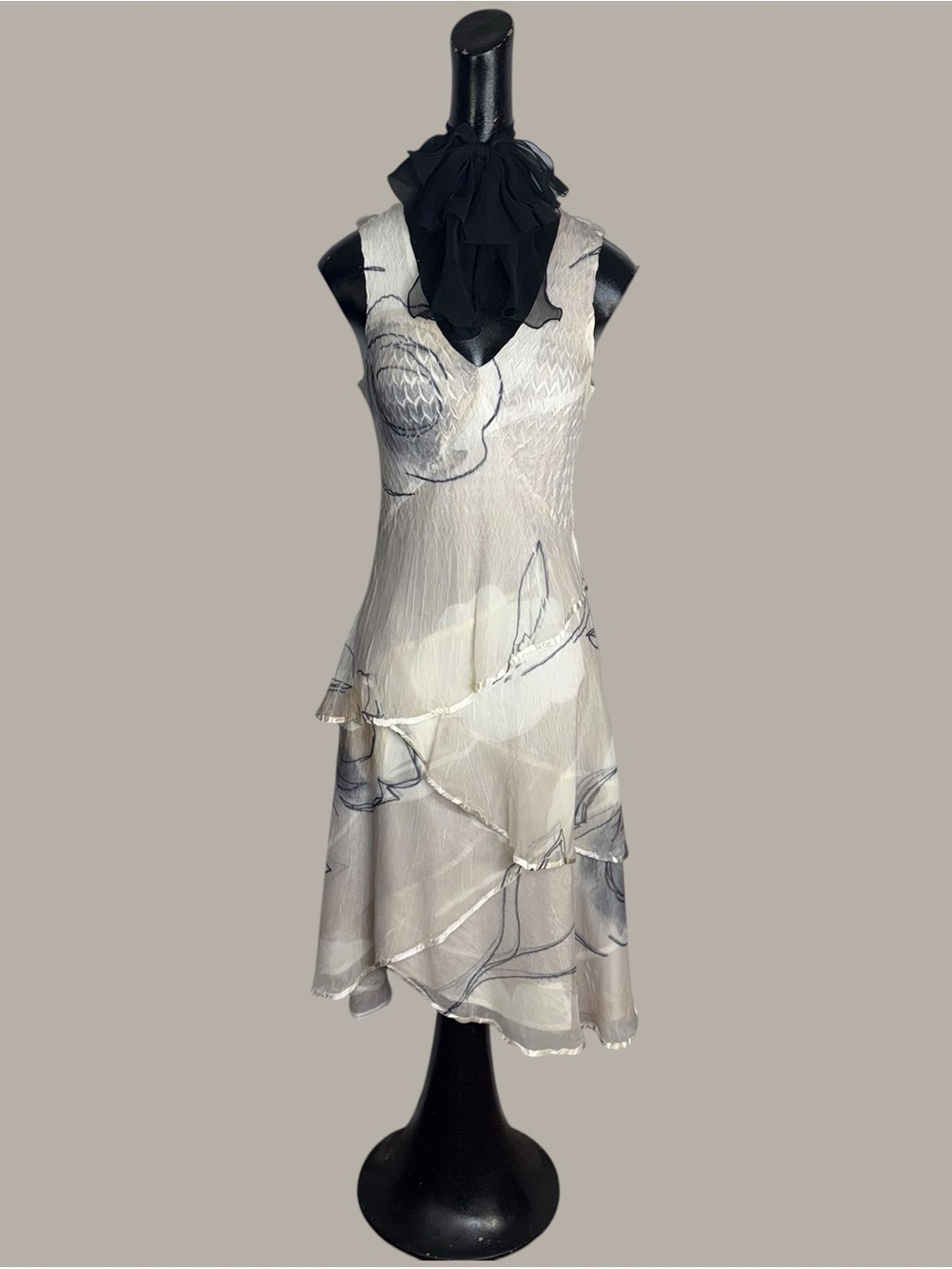 Komarov Cream and Gray Floral Midi Dress